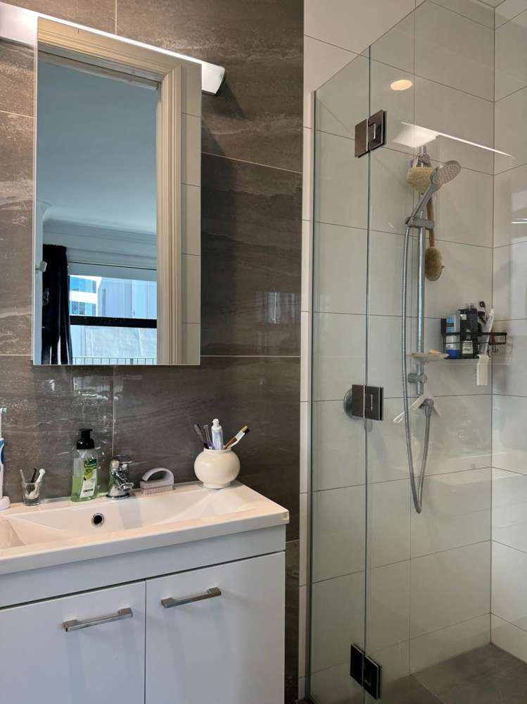 8d/18 Hobson Street Auckland Central_17