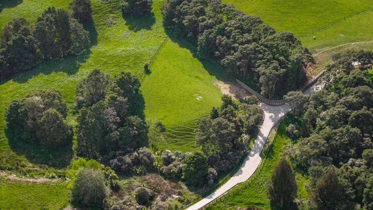 153 Waikoukou Valley Road Waimauku_10
