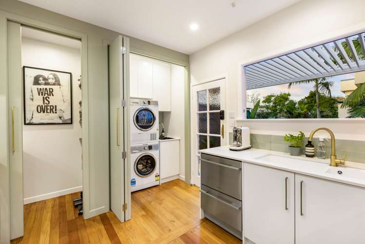 26 Gardner Avenue New Lynn_18