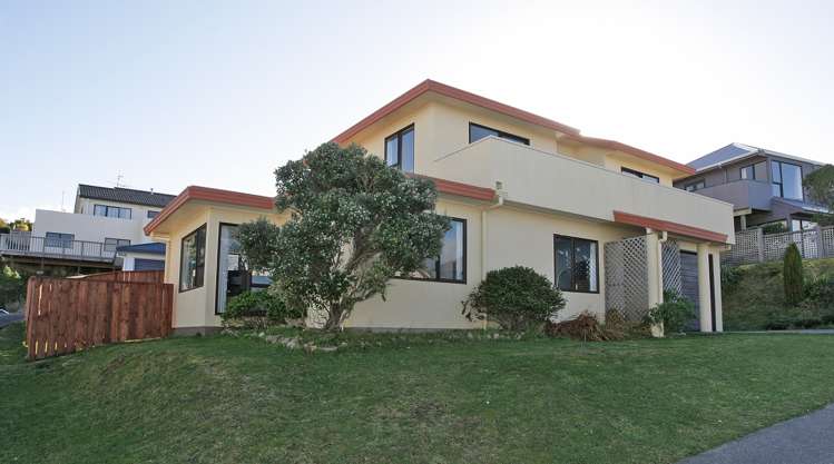 16 Bowes Crescent Strathmore Park_0