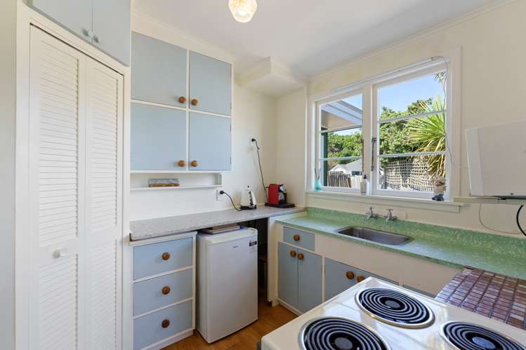 6 Rangiuru Road Otaki Beach_11