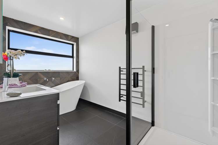43 Graeme Foote Street Darfield_14
