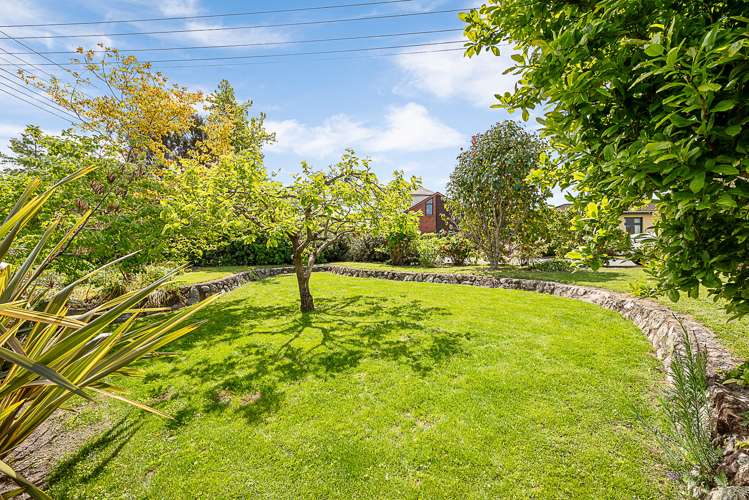 2 Ruthken Crescent Springlands_15