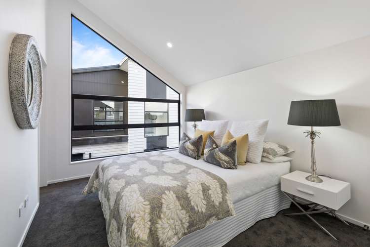 1b Lemon Grove Lane Greenhithe_14