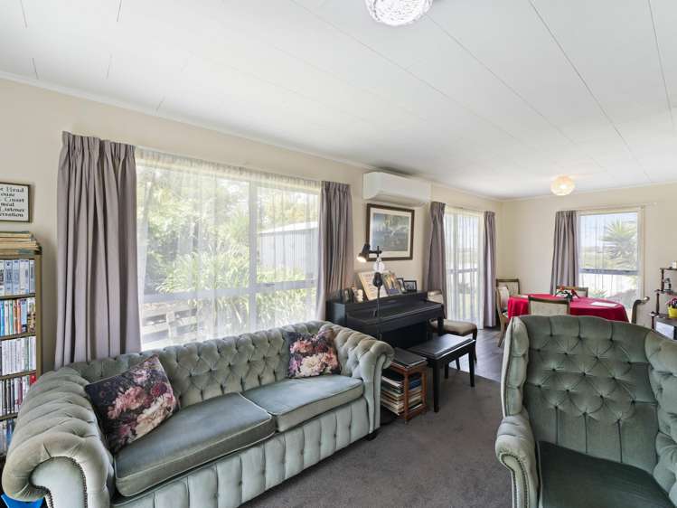 29 Heather Green Avenue Meremere_2