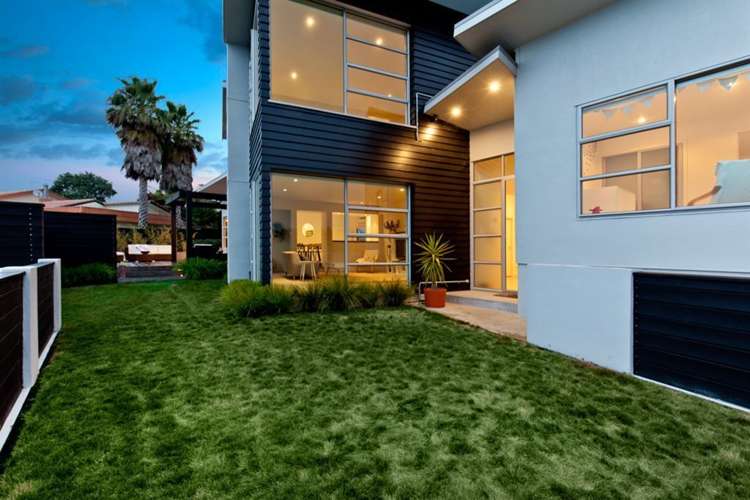 357 Royal Road Massey_21