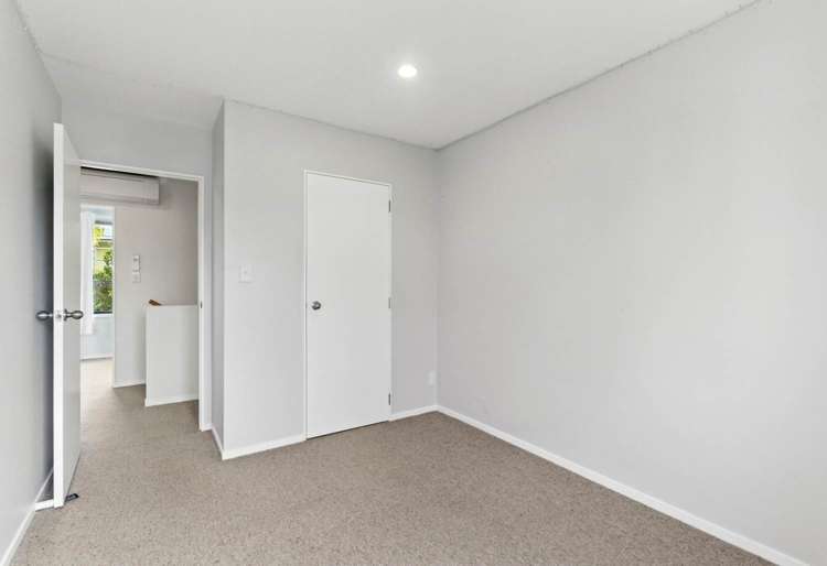 26/11 The Avenue Albany_10