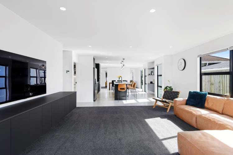 16 Mays Road Saint Albans_9