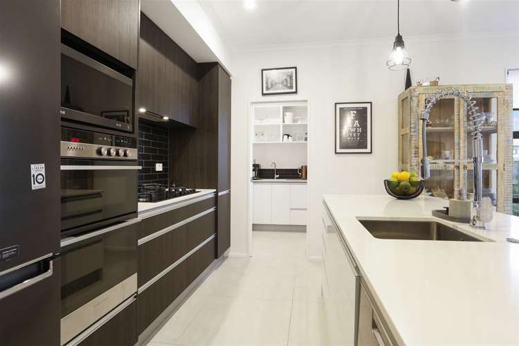 21 Kukuwai Avenue Red Beach_5