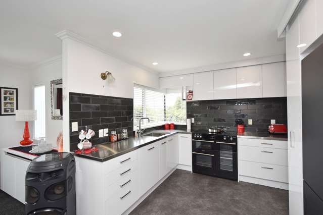 426 North Road Waikiwi_1