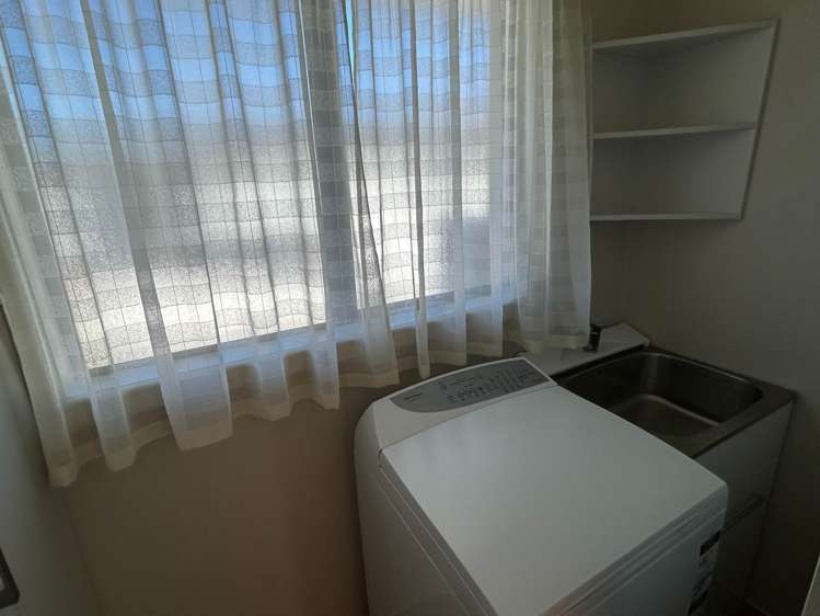 57 Emmett Street Greerton_11