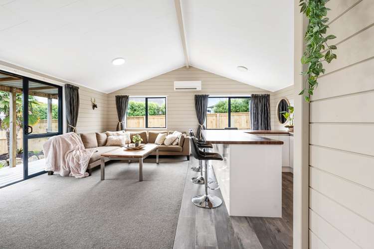 90 Alcoba Street Kamo_7