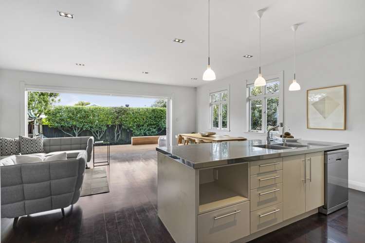 14 Warwick Avenue Westmere_9