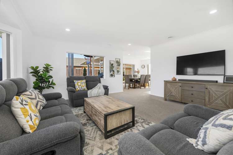 27 Redcastle Drive East Tamaki_2