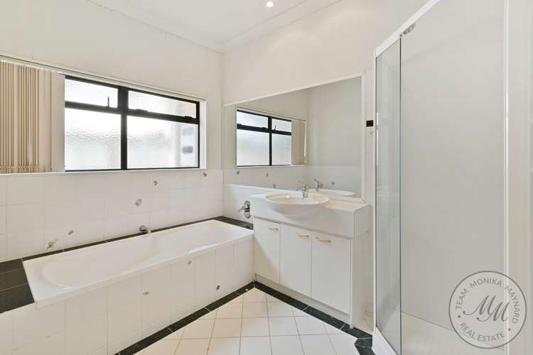 1 Capistrano Mews Goodwood Heights_18