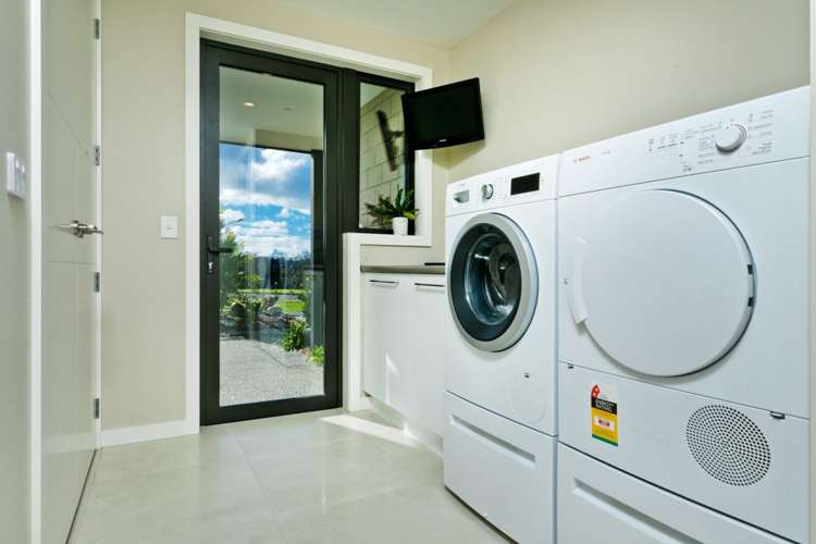 5 Hurihuri Road Okura Bush_16