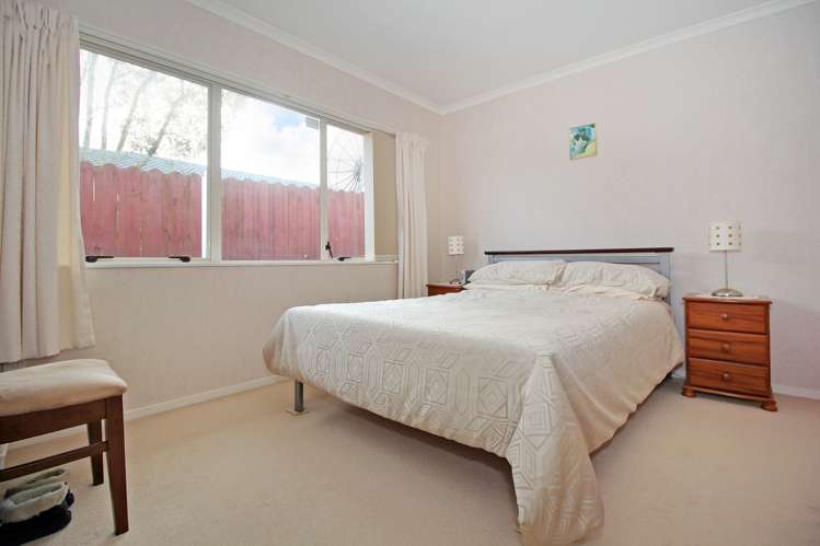 37 Etherton Drive Manurewa_4