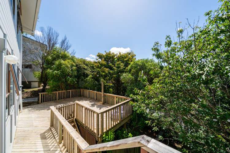 15a Kereru Bend Tawa_7