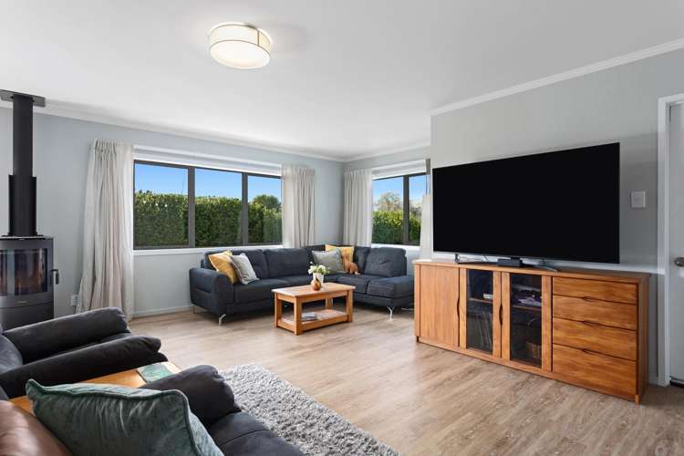 19 East Bank Road Thornton_10