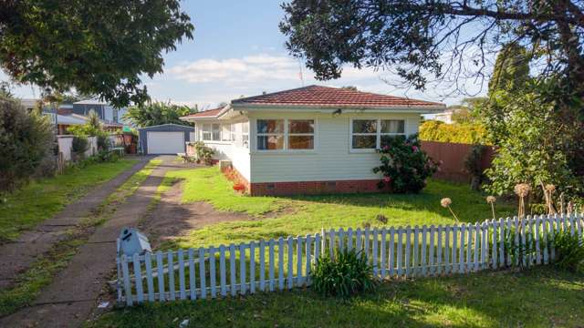 97 Gloria Avenue Te Atatu Peninsula_2