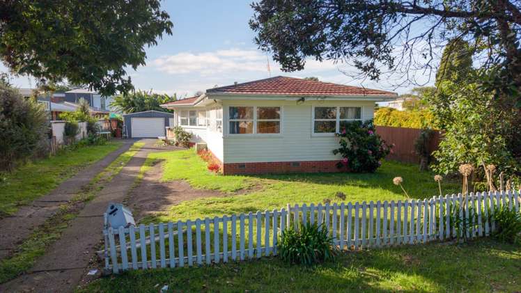 97 Gloria Avenue Te Atatu Peninsula_2