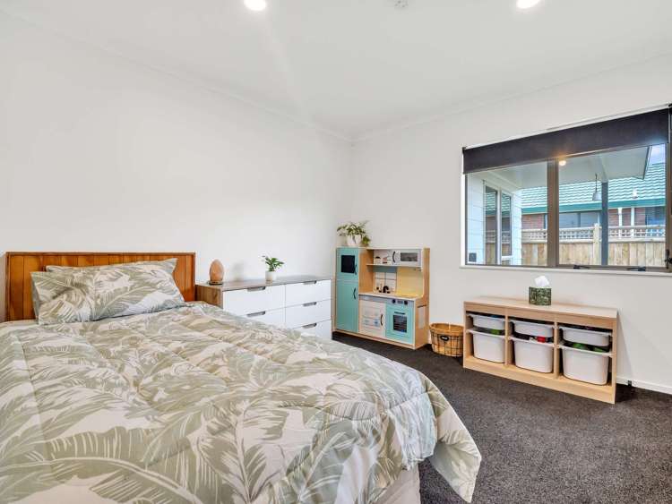 88 Dixon Road Glenview_18