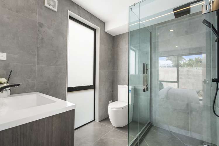 12 Karaka Street Helensville_15