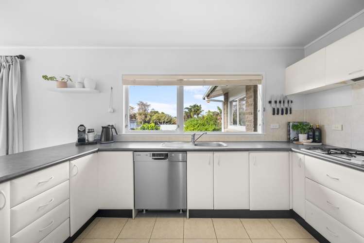 9 Tyrian Close Half Moon Bay_15