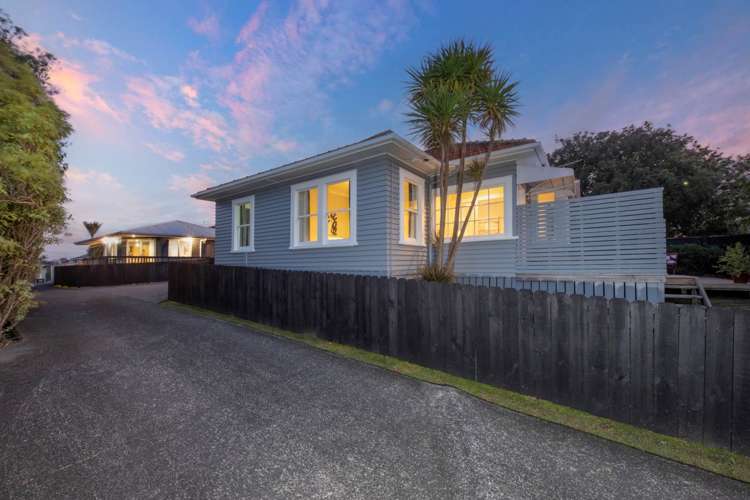 140 Titirangi Road New Lynn_16