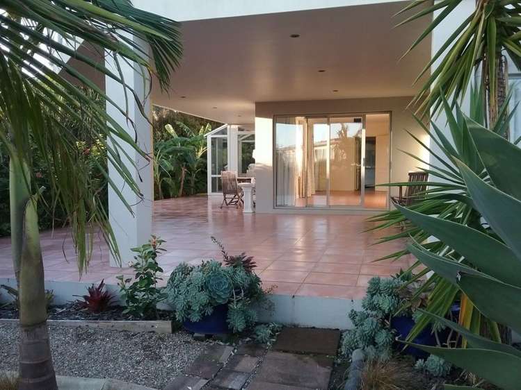 48 Beauvoir Avenue Matakatia_1