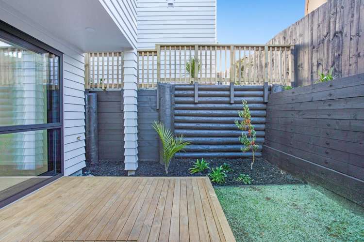 Lot 6/15 Locket Road Glenfield_10