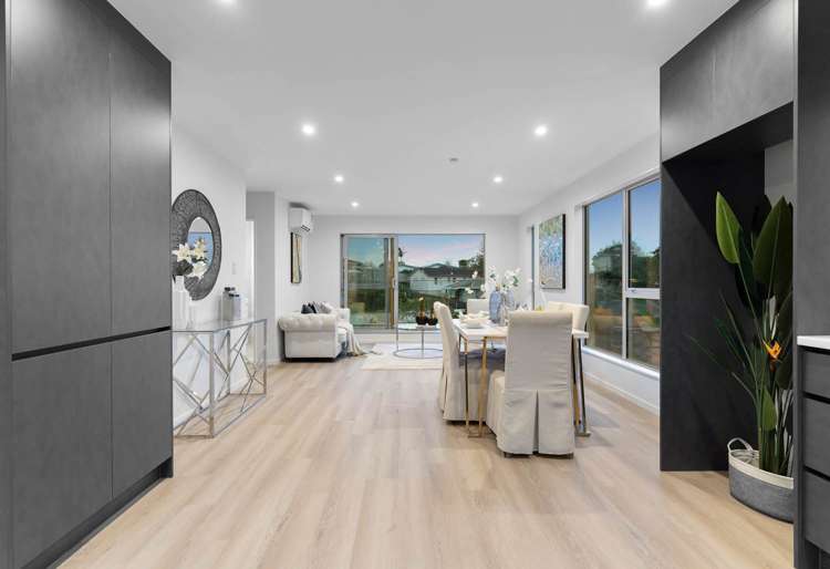 26D Trojan Crescent_2