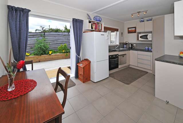 2/39 Clark Road Pahurehure_2