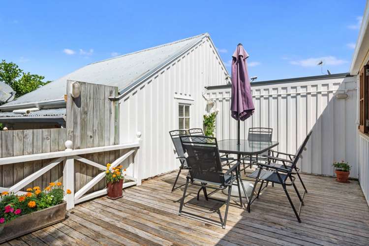 9 Hastings Parade Devonport_13