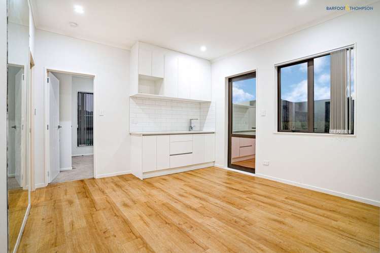 58 Twin Parks Rise Papakura_11