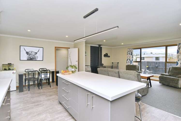 2 Bowie Drive Woodend_9