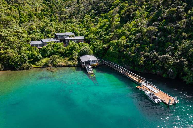 - Ruakaka Bay Marlborough Sounds_25