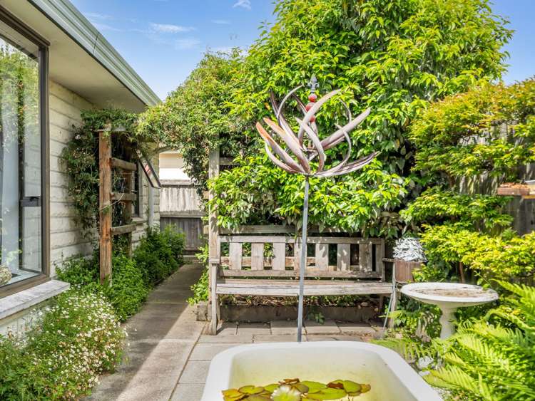 2/56 Aorangi Road Bryndwr_5