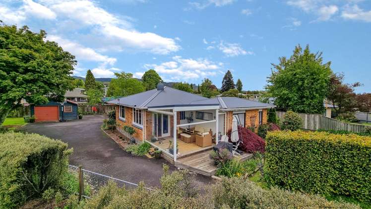 21 Melrose Avenue Owhata_18