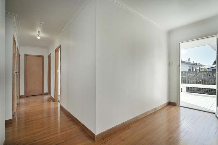 702E Park Road South Akina_10