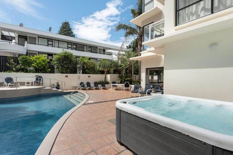 211/23 Maunganui Road Mt Maunganui_13