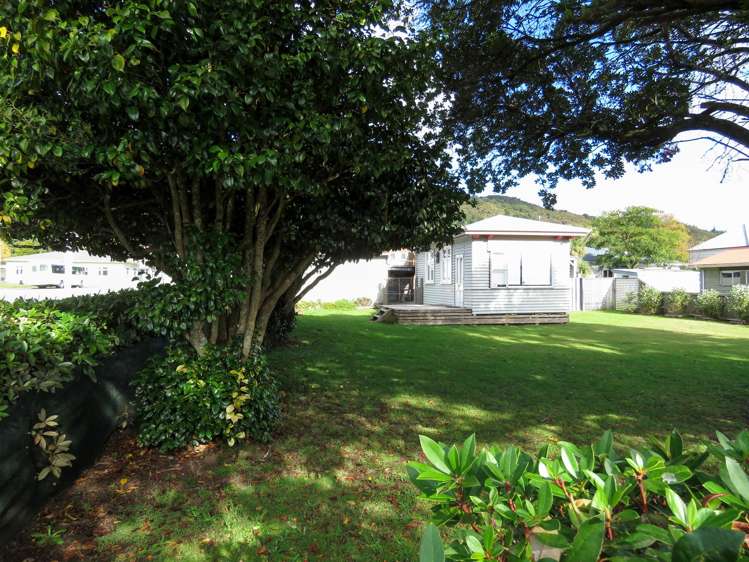 1 Church Street Reefton_16