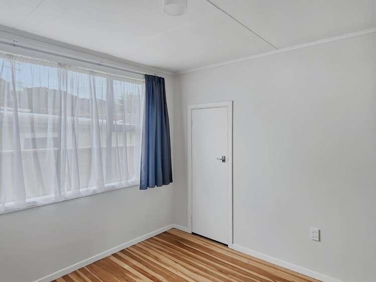 2 Miles Crescent 10629_9