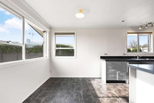 18 Oakfield Crescent Pukete_4