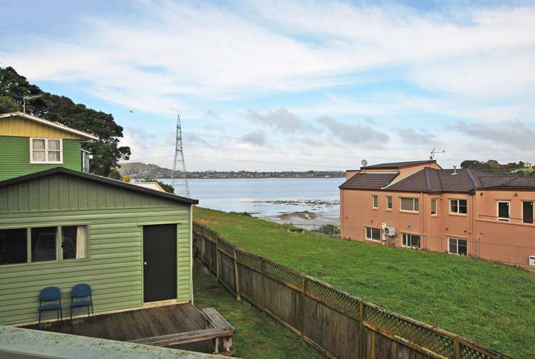 2/45a Frederick Street Hillsborough_4