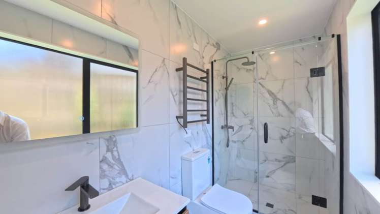 7C Titirangi Road New Lynn_9