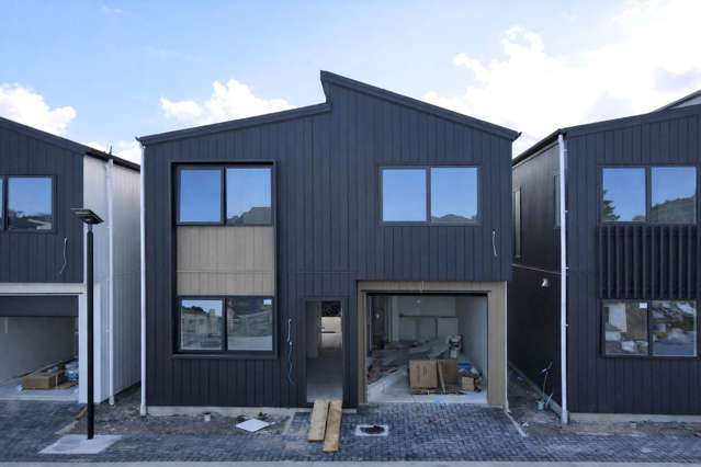 Affordable New Home, Minutes to Everything