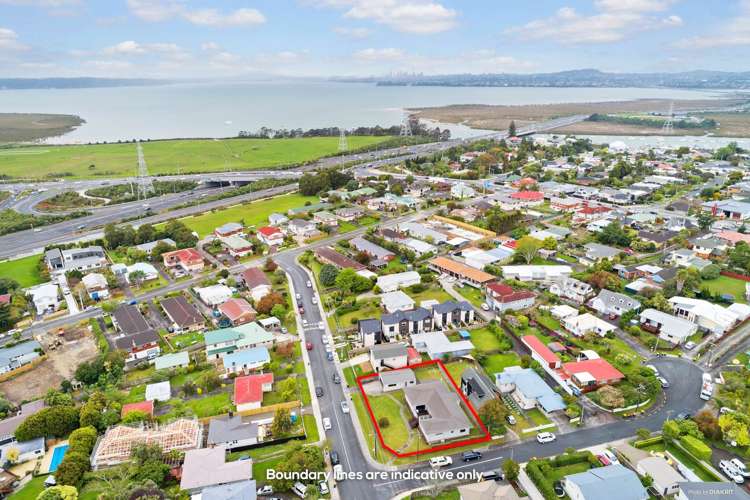 2 Harding Avenue Te Atatu South_17