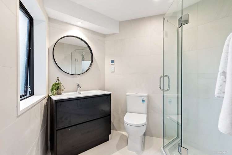 1/5 Seahorse Place Beach Haven_13