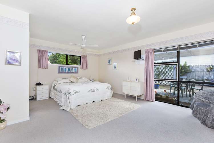 9 Crampton Court Orewa_11